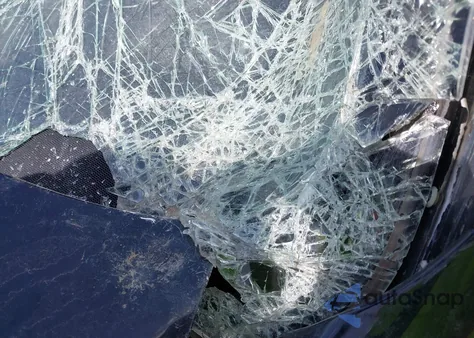 2017 Infiniti Q60 3.0T Premium from USA, damaged, VIN JN1EV7EK6HM362741